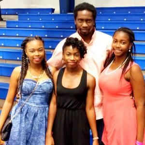 Meet your Posher, Ikim